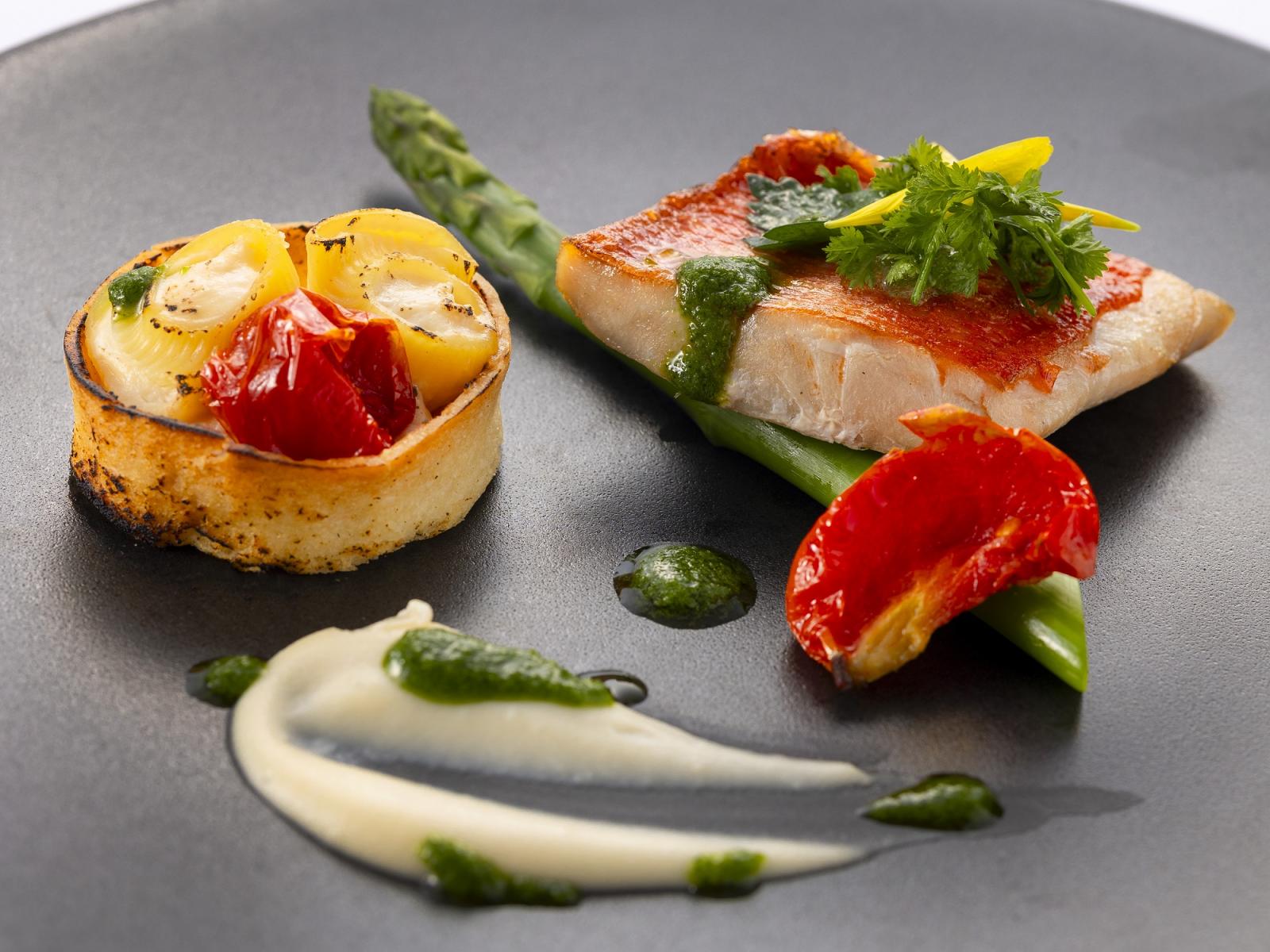 ポワソン（魚料理）