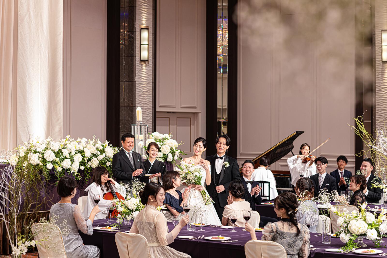 上品で華やかなテーブルコーディネートが映える