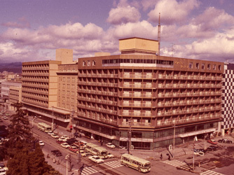 歴史と伝統は、時代に合わせて変革し、新たな価値観を創造し続けてきた軌跡