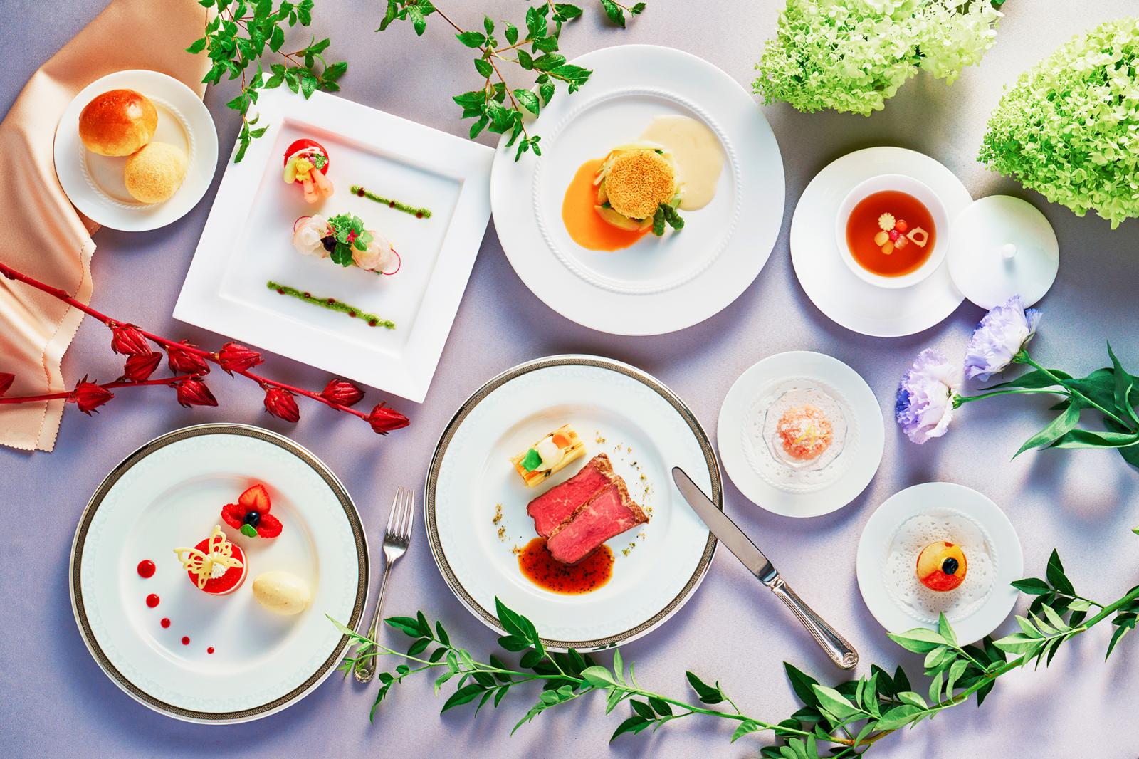 美味しい料理でもてなす、大人ウエディングを希望のおふたりは注目！創業以来育んできた伝統と技と心に一層磨きがかかった格別の料理で大切なゲストをもてなそう♪