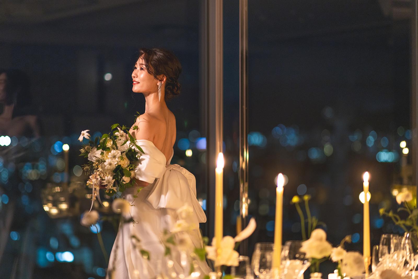 幻想的な夕暮れ、煌く夜景も印象的