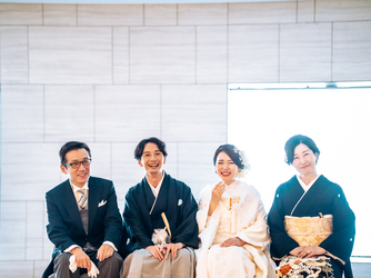 親子二世代、このホテルで結婚式をする方も。新しい家族に想いが受け継がれる
