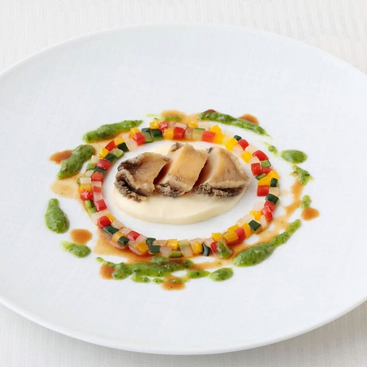おふたりの特別な一日を彩るお料理のラインナップに、総料理長こだわりのプリフィックスメニューを