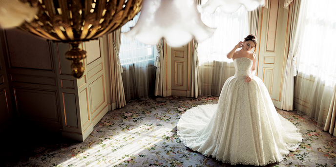 花嫁様のご要望にお応えするために多彩なドレスを取り揃えております