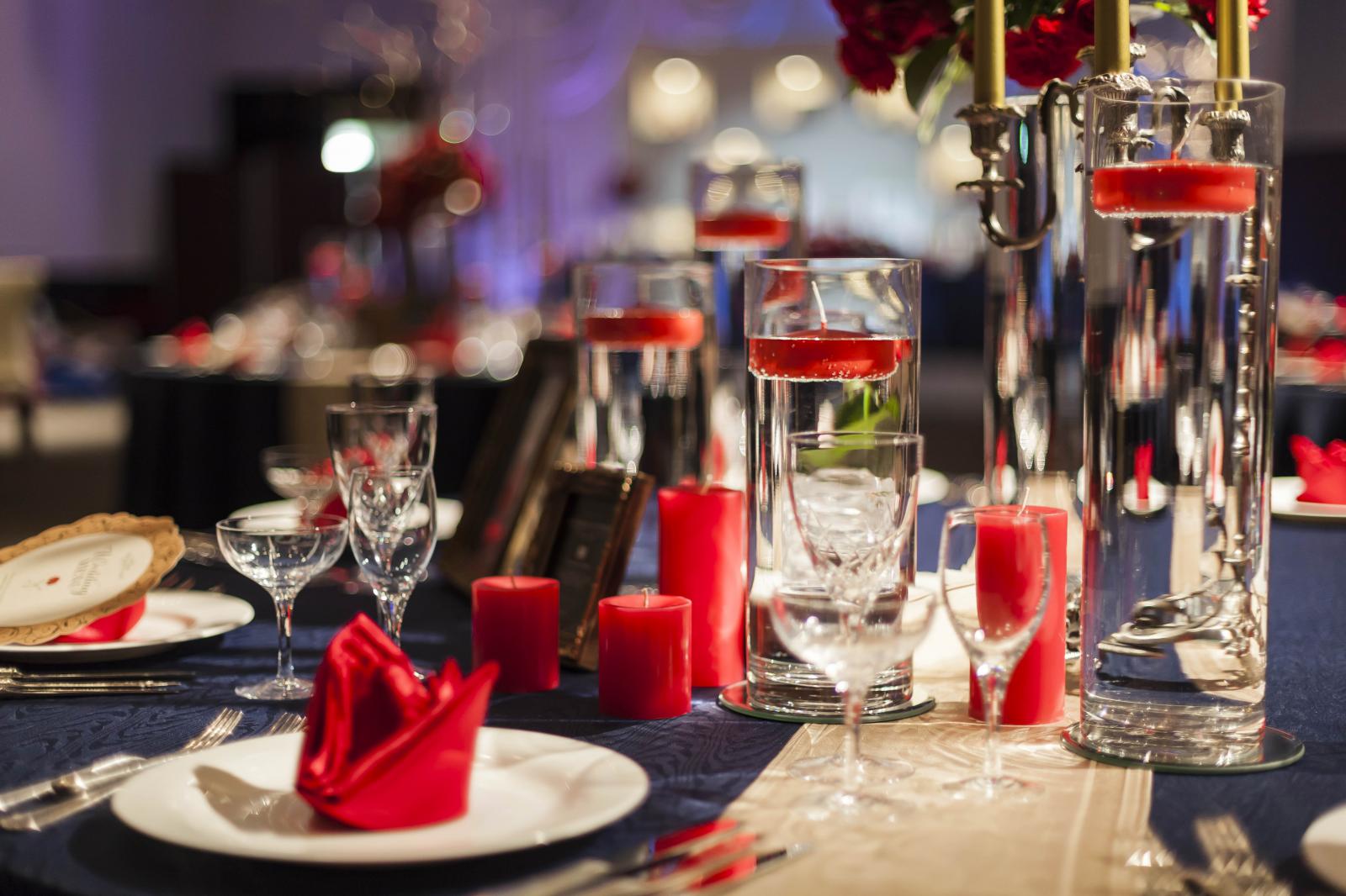 ゲストたちを魅了するエレガントな雰囲気