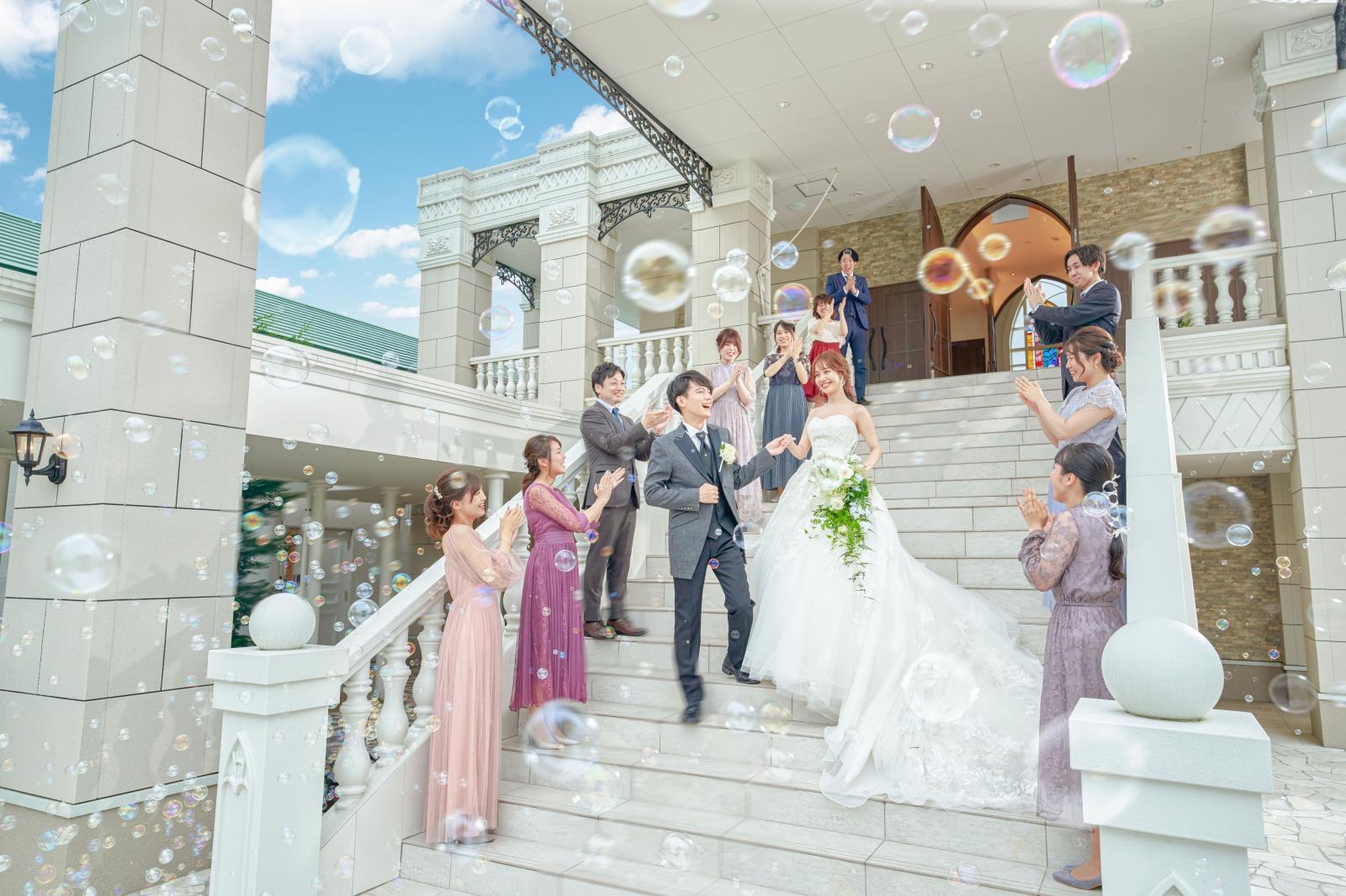 アフターセレモニーでは主役になれる圧倒的スケールの大階段