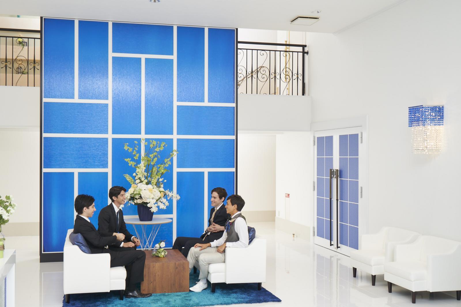 ロビーでゆったりお待ち頂くことも可能です◎