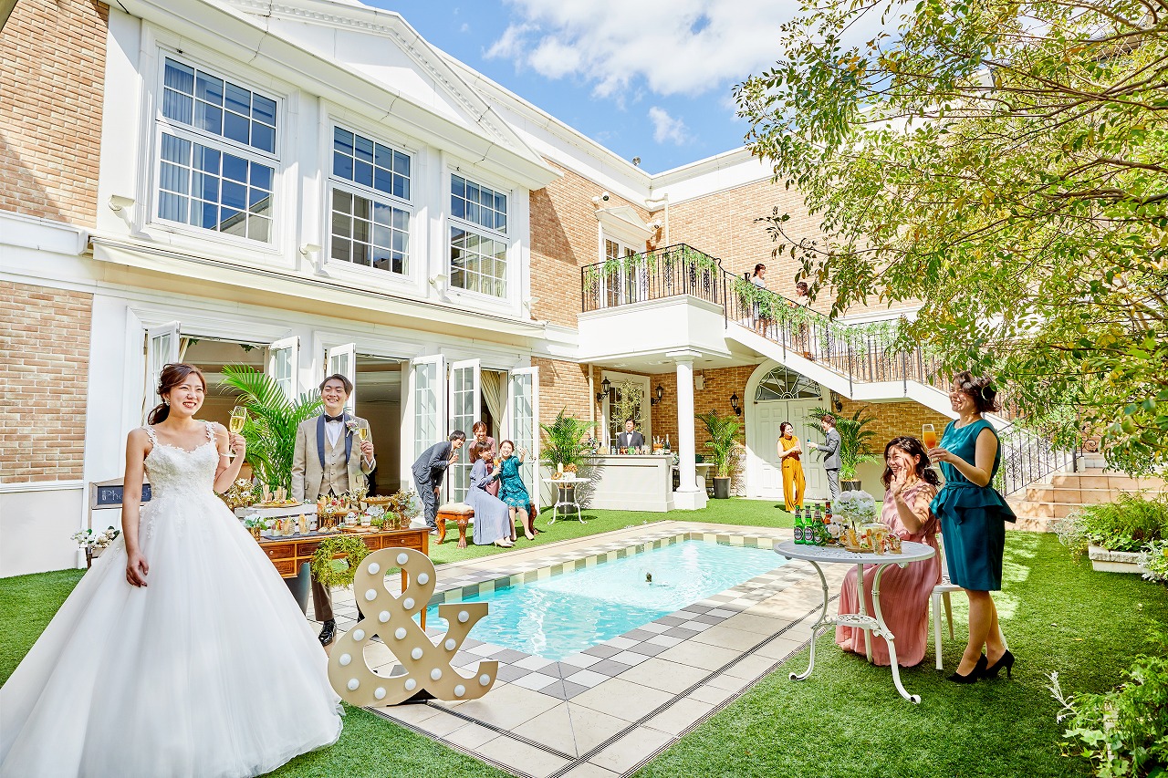 プール付きガーデンスペースにてお写真タイムも忘れずに！