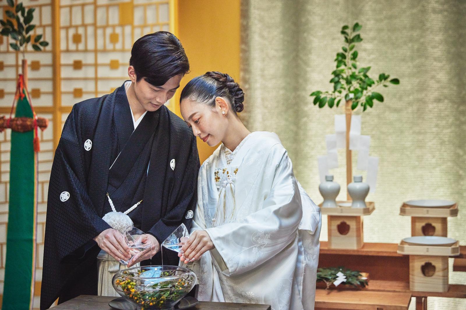 会場の雰囲気に合わせて和の演出を