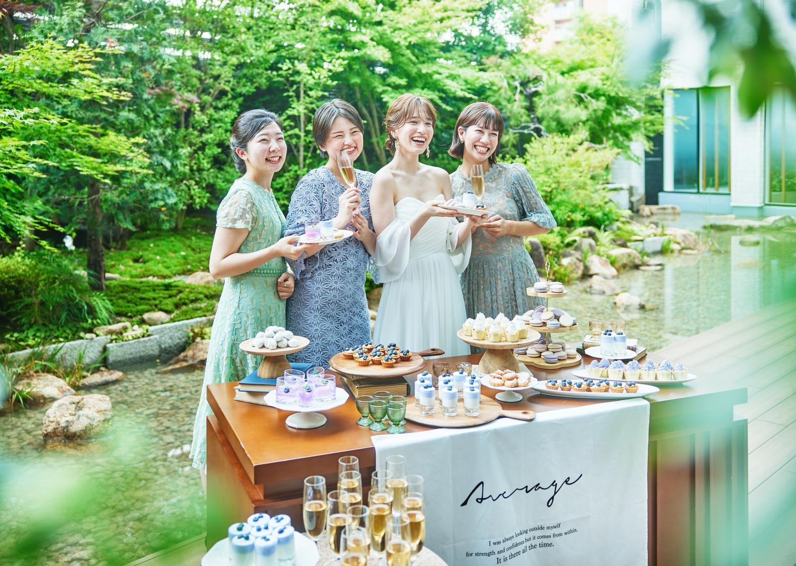 テラスでのデザートビュッフェなど、大切なゲストへサプライズの演出も