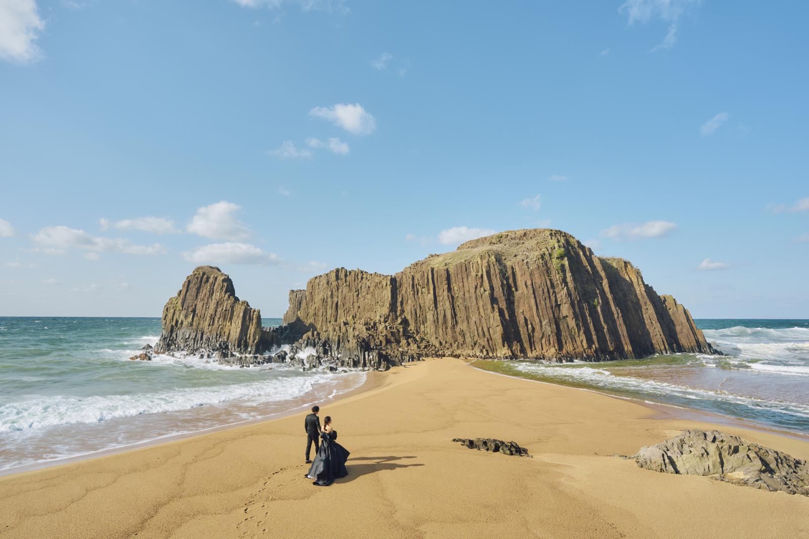夕日や夜の海で幻想的にかつロマンチックなお写真をお撮りし、日常×非日常の素敵な1枚を