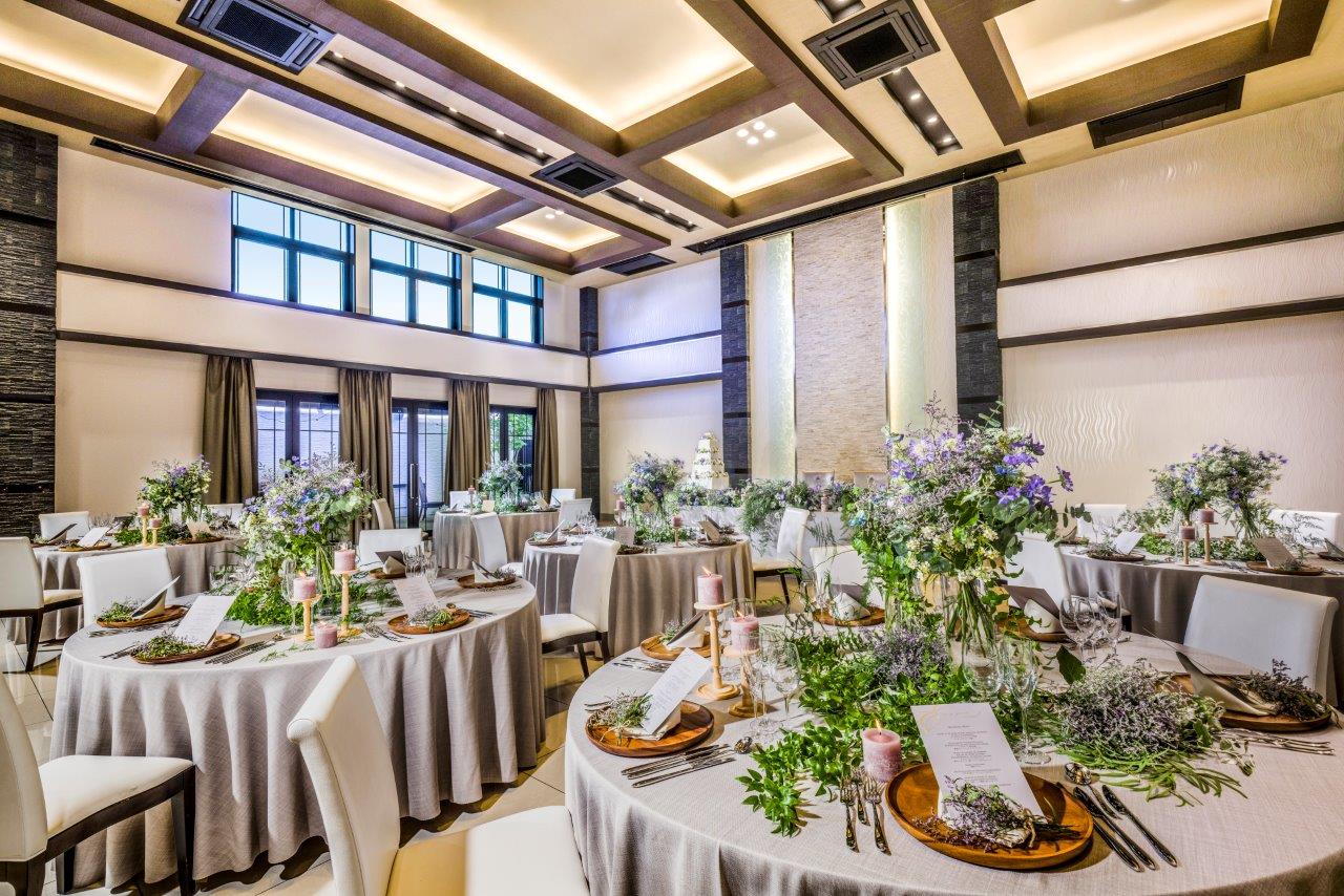 モダンの中に光るナチュラルテイストなコーディネートなど、どんなコーディネートも自由自在