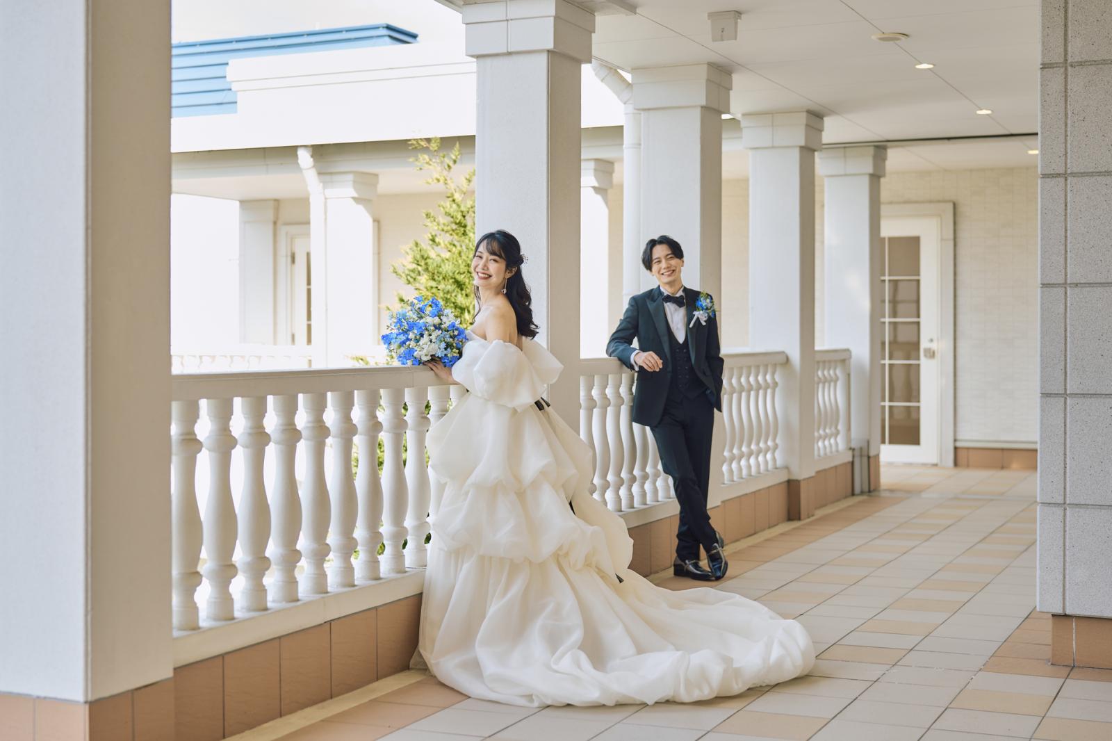 しっかり屋根を備えているから、雨天でもご移動は安心！アフターセレモニーも屋根の下で実施可