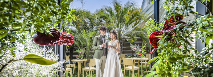 会場には専用テラスを併設！大切なご家族やご友人と和やかな時間を楽しんで忘れられないひとときを！