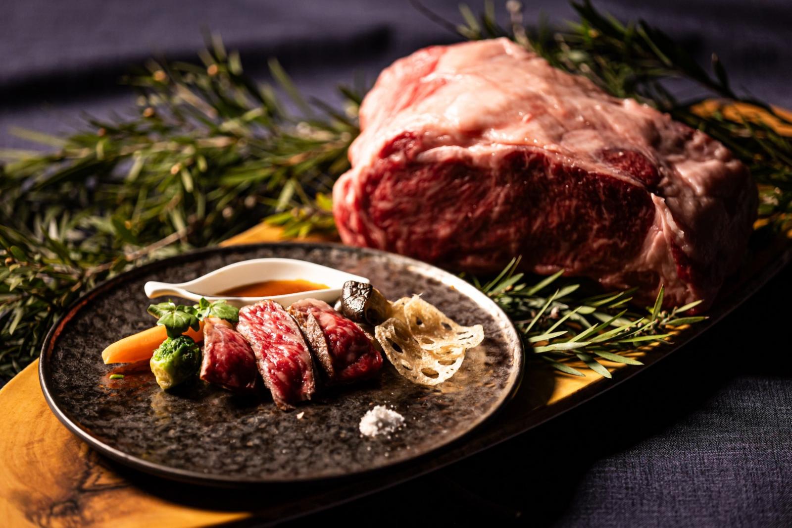 新鮮な食材ならではの食感を婚礼料理のスペシャリストが大切に仕上げます