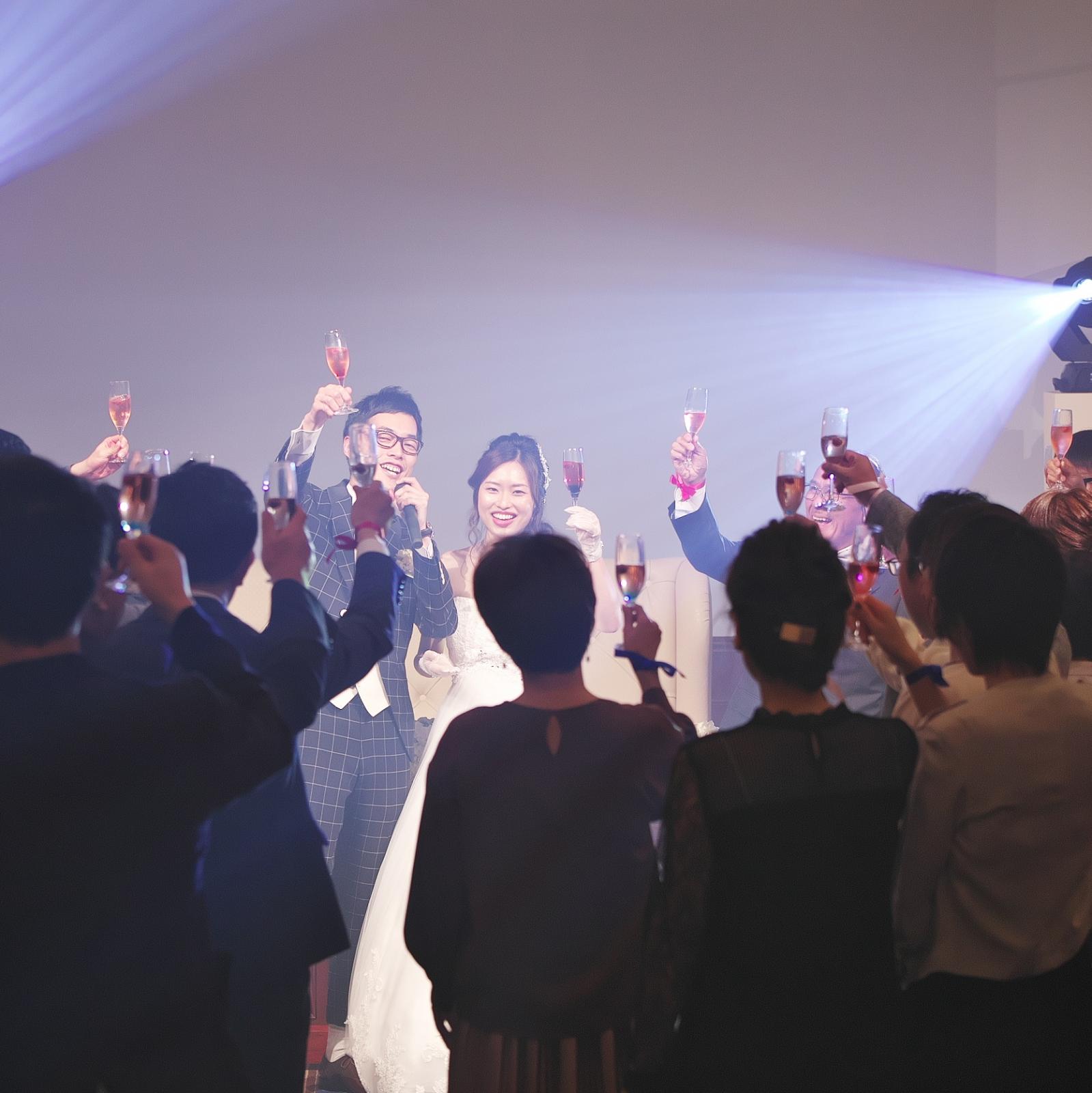 堅苦しい挨拶はなくても、みんなで楽しく乾杯！