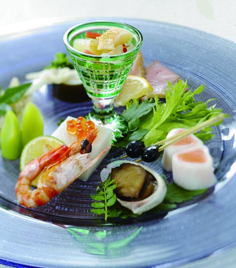 80年以上の伝統を受け継ぐ和食は、季節を感じる前菜が魅力です