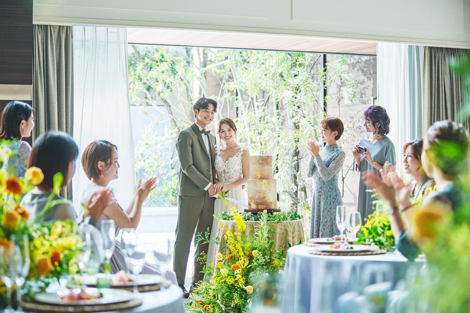 おふたりに向けられる笑顔はおふたりを心から祝福してくれるもの。温かい時間を過ごして