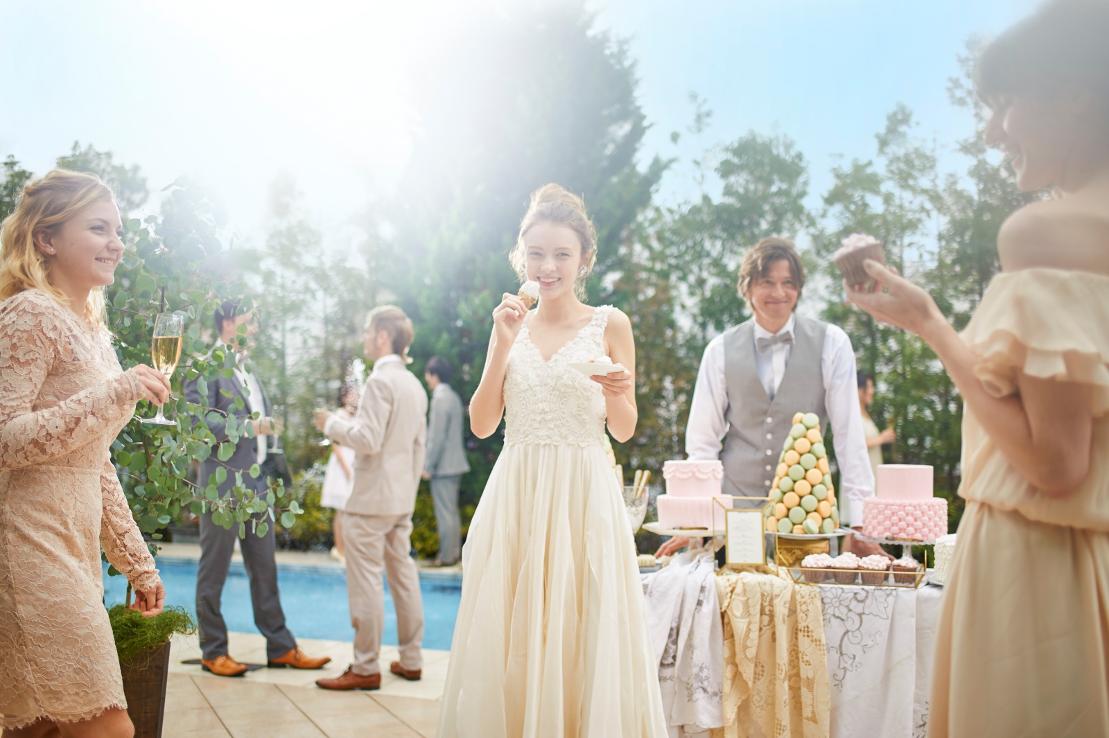 可愛いスイーツを飾ってデザートブッフェ。