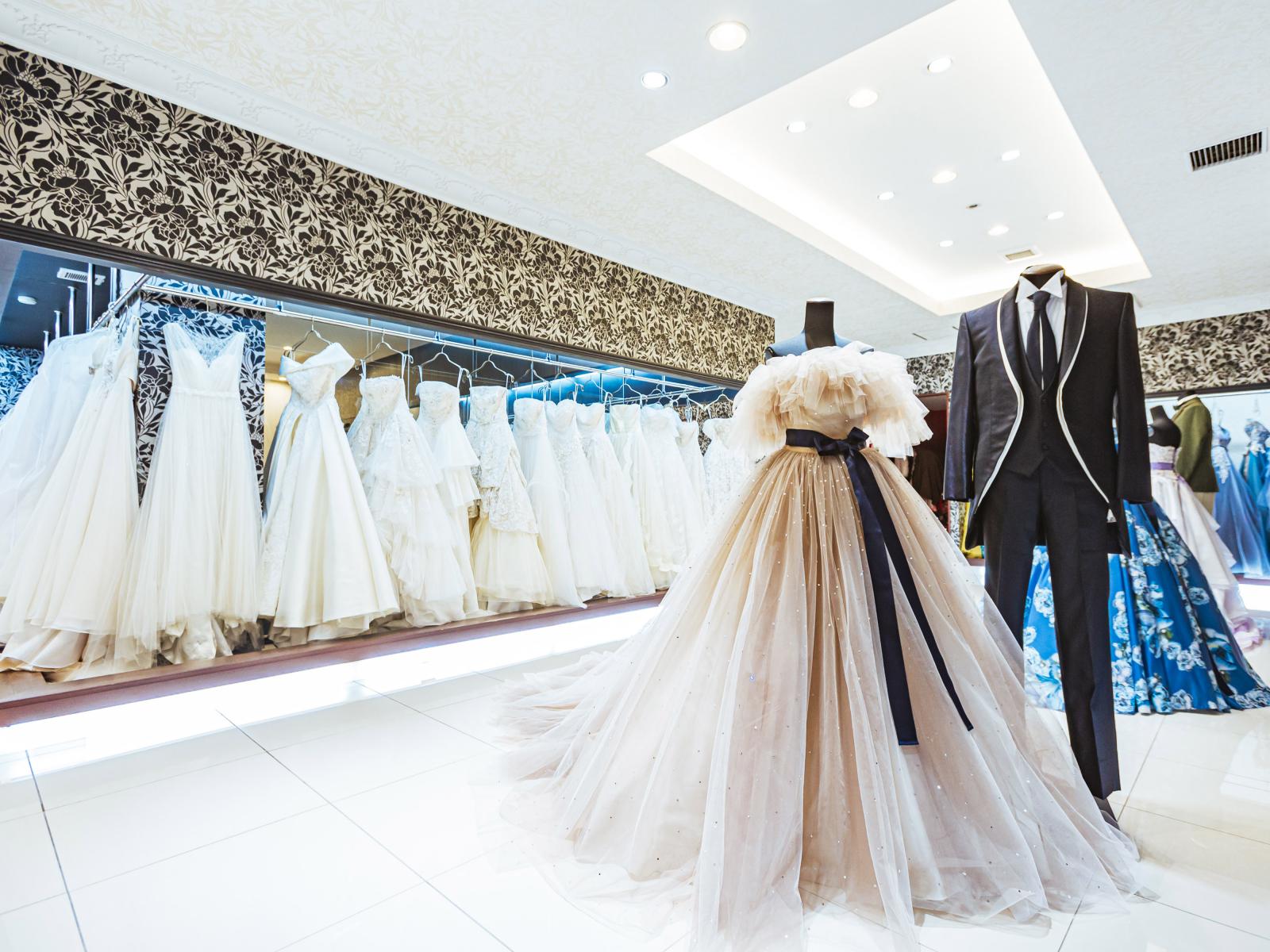 館内に衣装サロンが完備。お打合せがスムーズに叶うのも魅力。