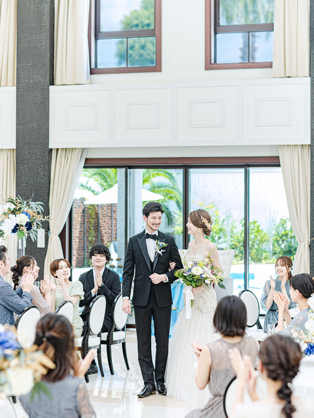 大切な人の表情がしっかりと見える、自然光の明るさ。