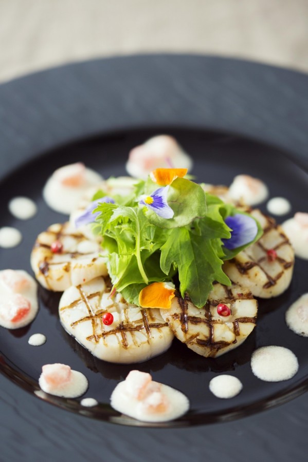 自家製燻製が大人気。無料試食付きフェアで是非チェック。