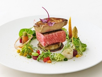 フェア限定！《和牛×フォアグラ×トリュフ》が味わえる贅沢ロッシーニ試食を体験♪