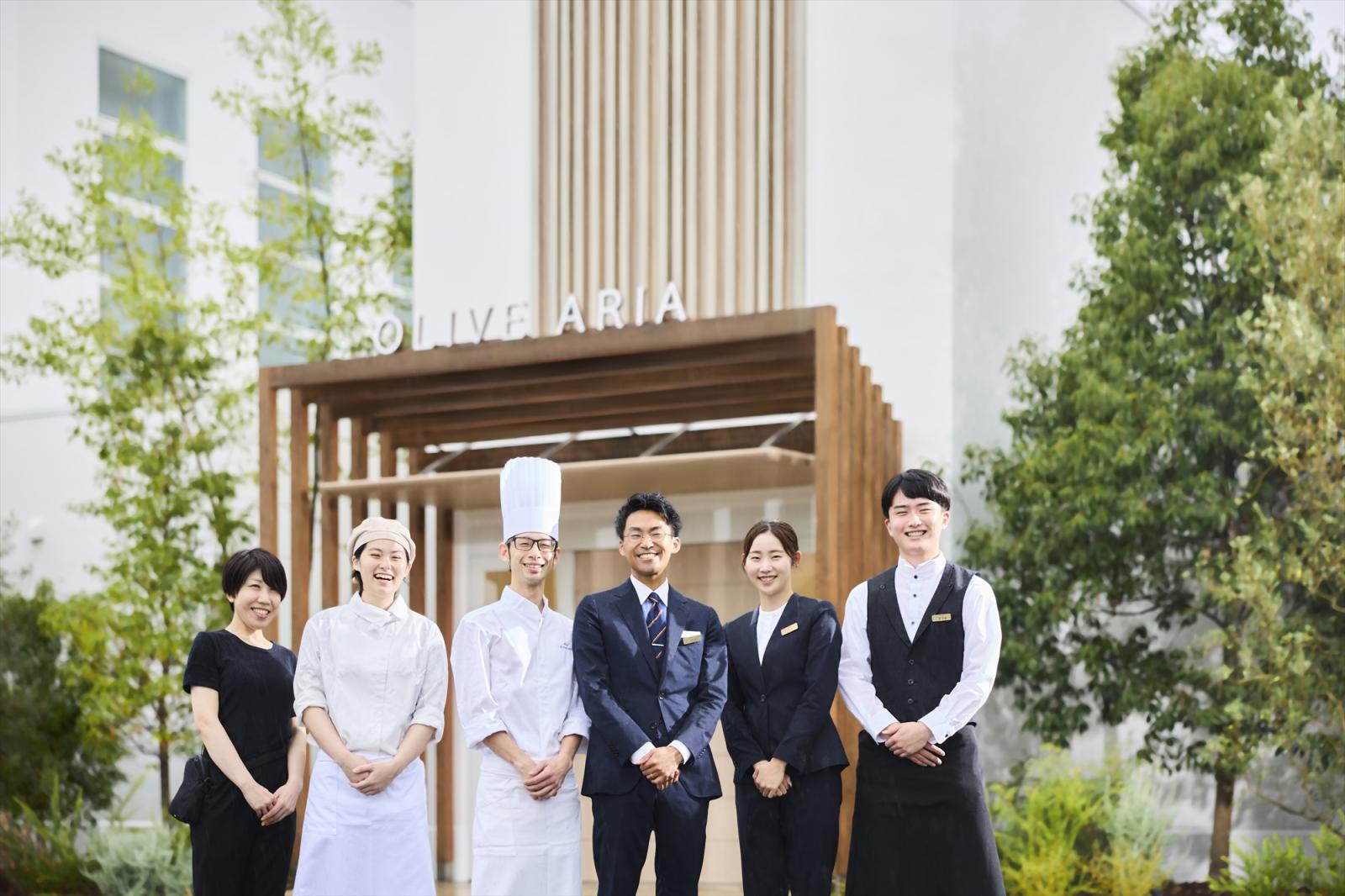 婚式は常に1組ずつ。全スタッフでふたりの最高の1日を創りあげます