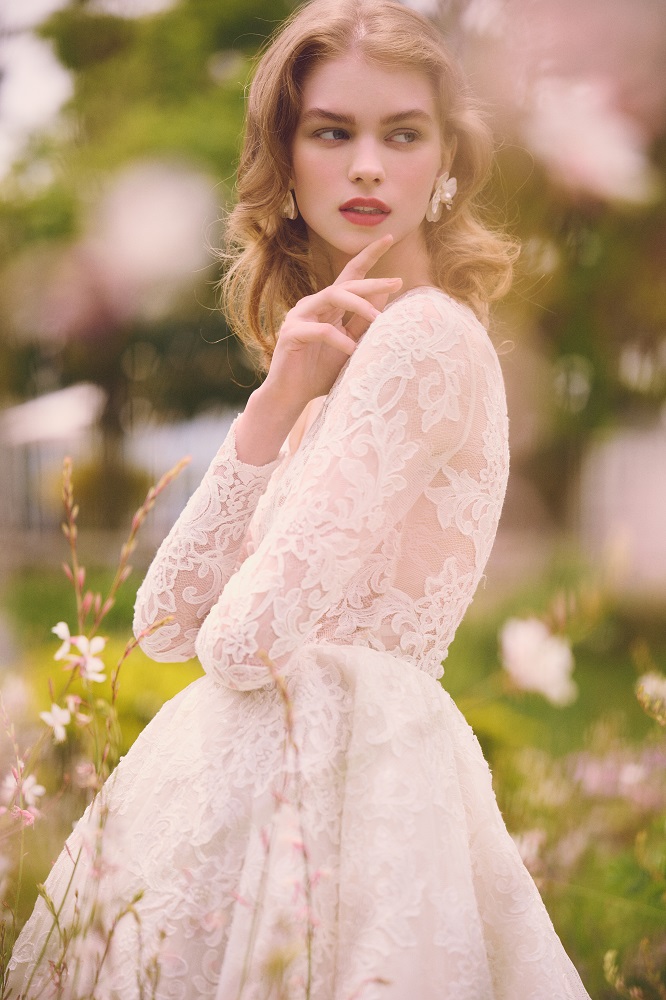 Antonio RivaやMira Zwillinger、Reem Acraなど有名ブランドも取扱い