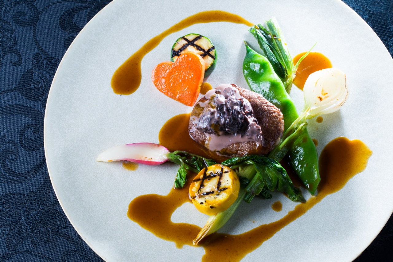 盛り付けも彩も豊かに