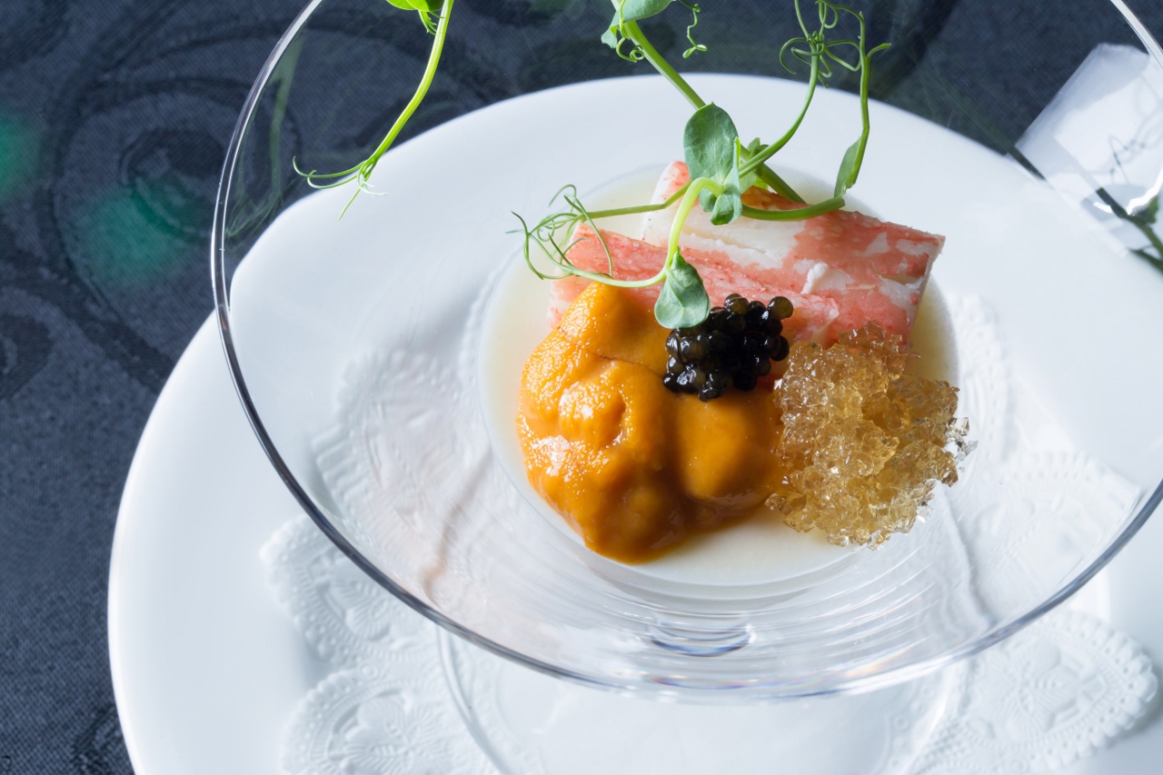 吉野葛のムース海の幸を添えて