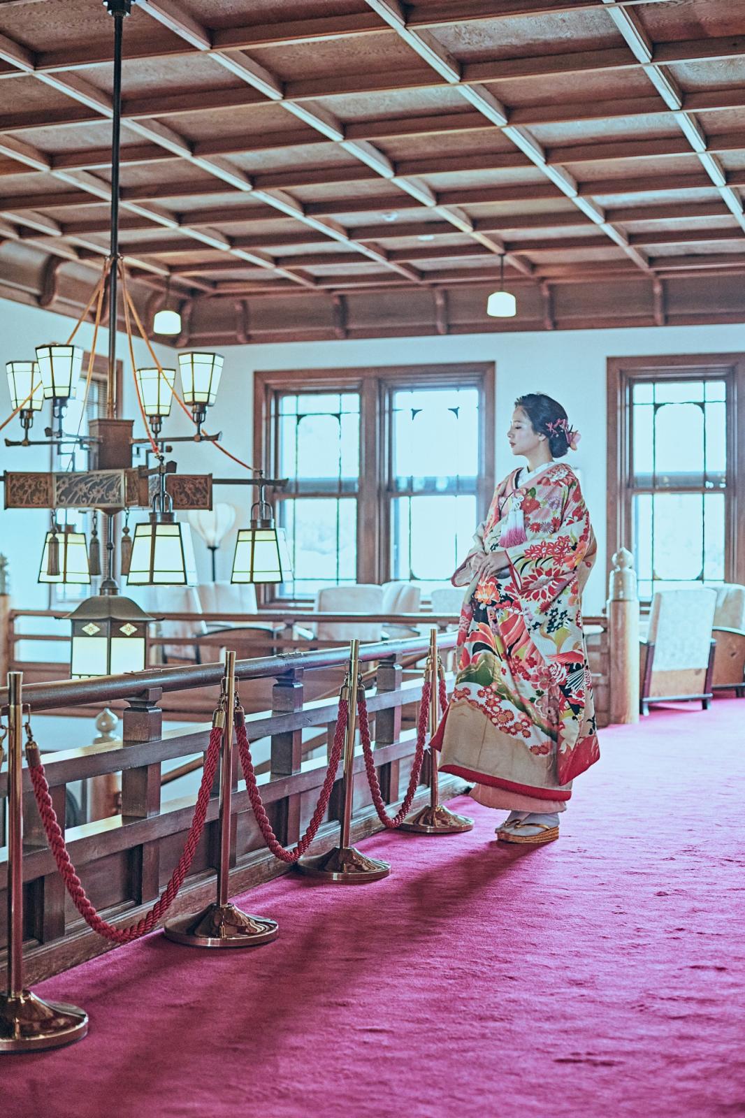 本館2階　和風シャンデリア