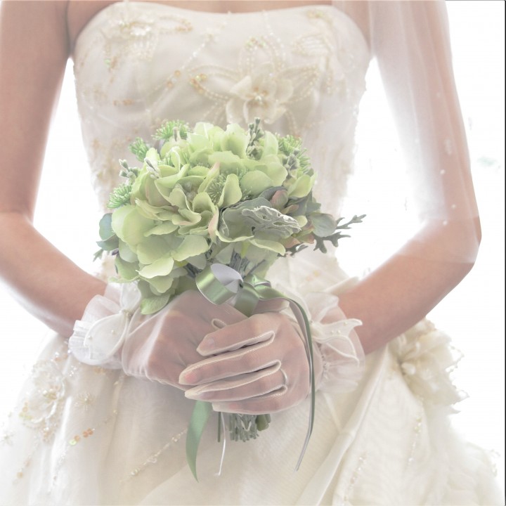 グリーンブーケで落ち着いた印象に。