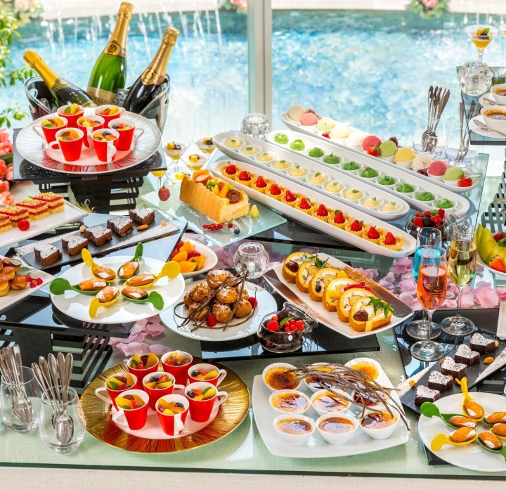 デザートブッフェ