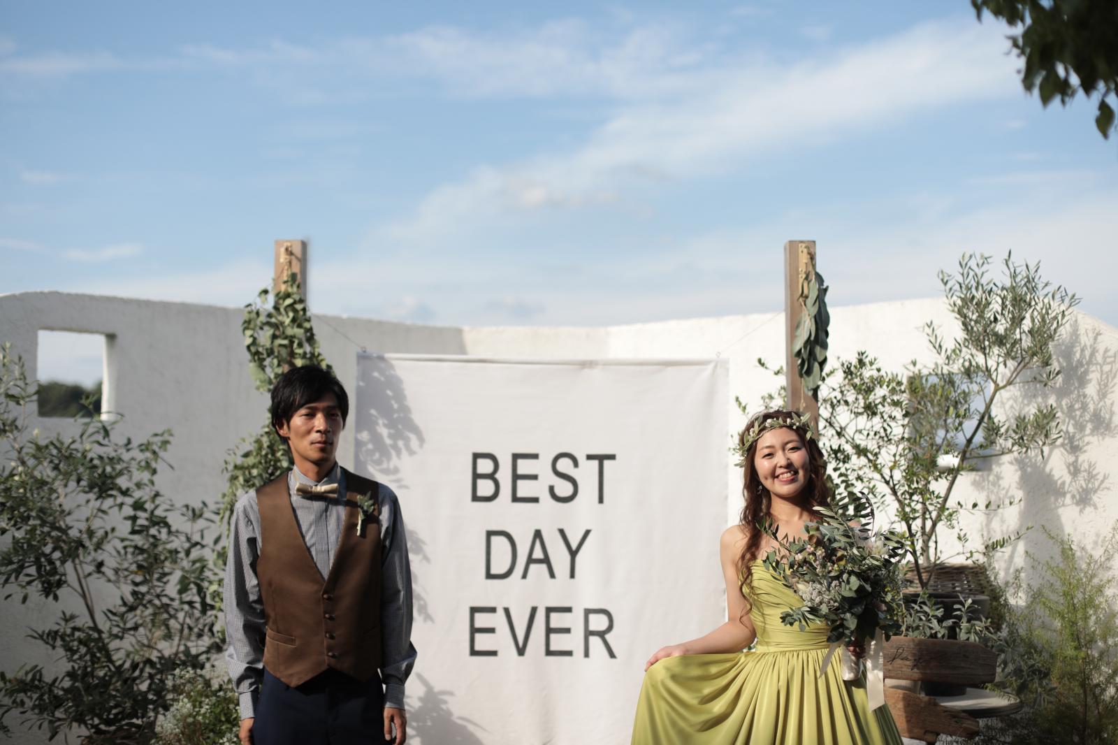 挙式のメインスペースをフォトスポットにクイックチェンジ！