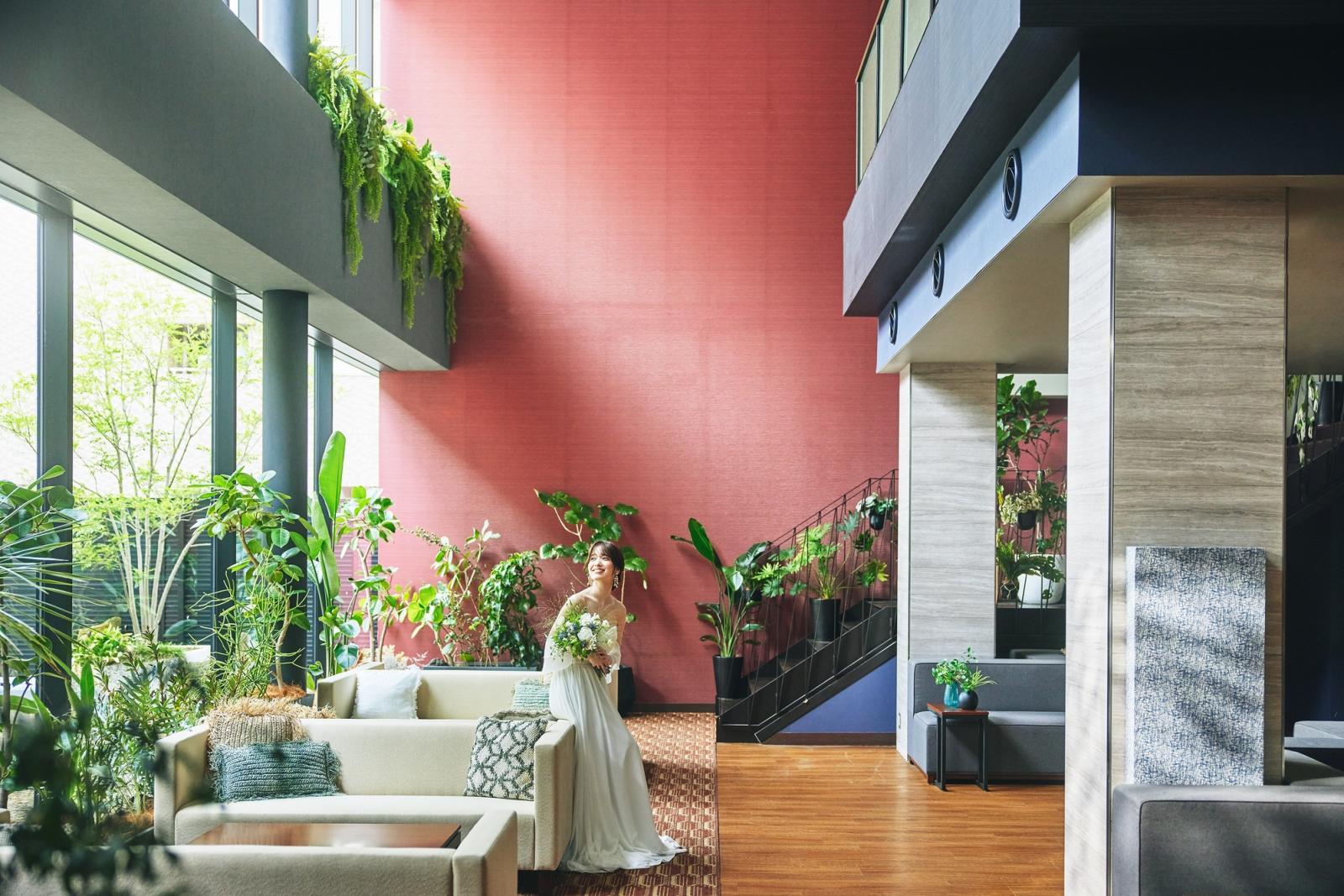 招かれたゲストの心も落ち着かせる優しい雰囲気 どこで過ごしても自然の美しさを感じられる