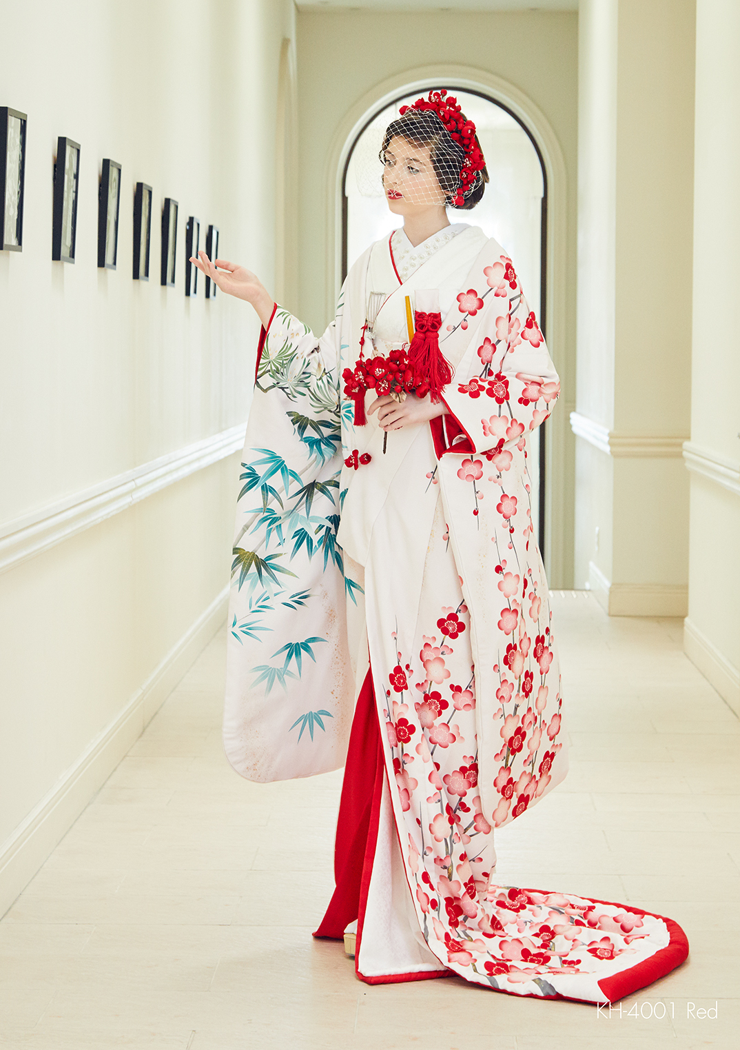 白無垢・色打掛どちらも<br />
ご用意させていただいております