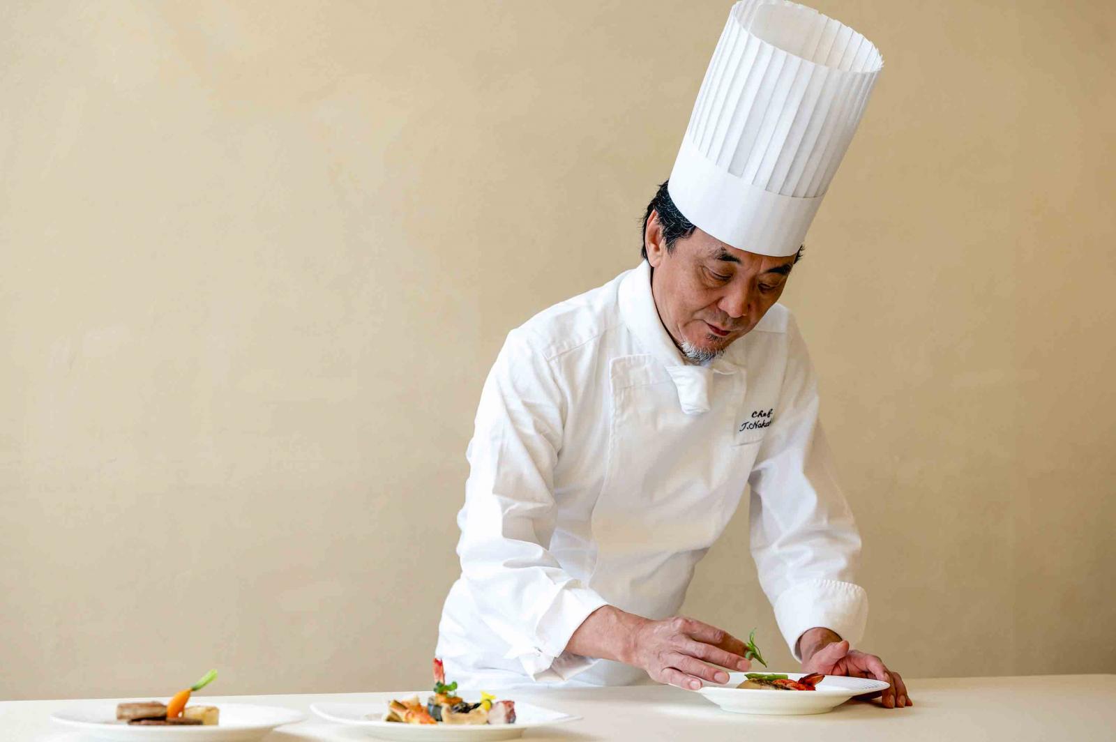 結婚式場では珍しく、仕込みから全てシェフが手作りをするので品質、量、コスパは卒花満足度No.1！