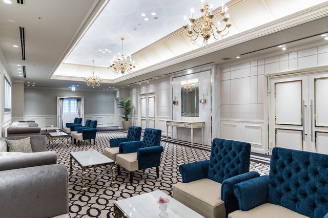 会場備え付けのホワイエのコーディネートも自由自在