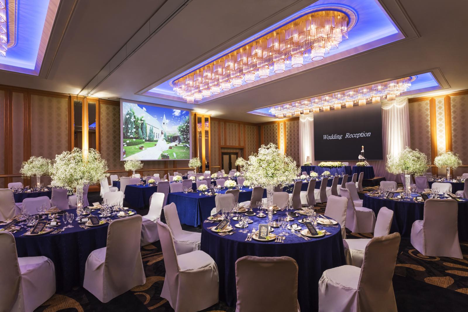 ダイヤモンドボールルーム全景