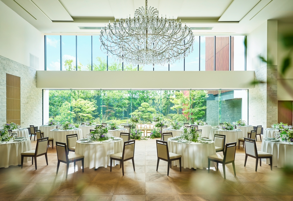 四季折々の風情を感じ日本庭園と近代建築が調和する空間で上質なひとときを