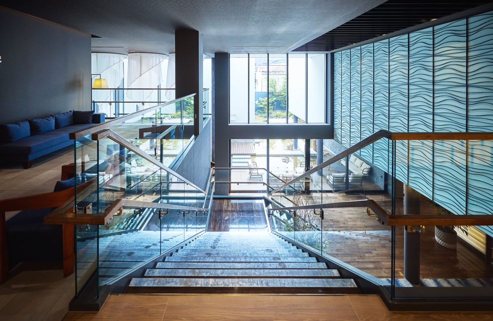 知性と品位漂う洗練されたひとときを予感させる、デザイナーズ建築