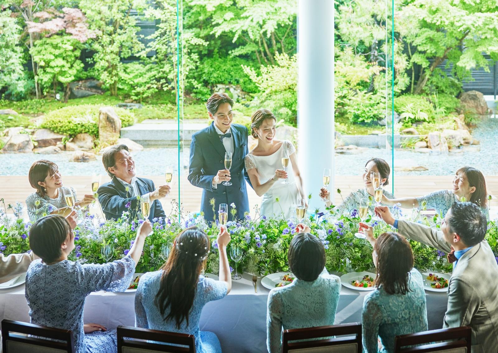 家族婚など親しい方だけをお招きしての少人数スタイルも人気