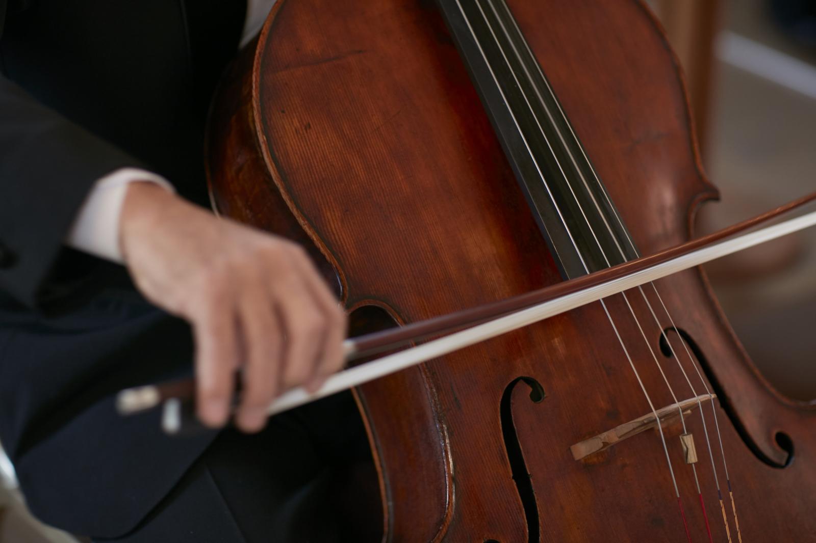 祝福の空間に音楽を添える