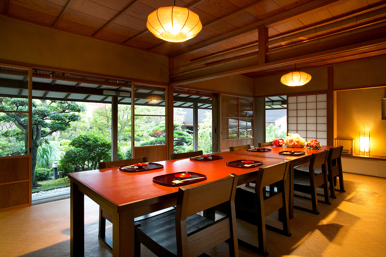 洗詩台（茶室）ご結納式にも最適です。