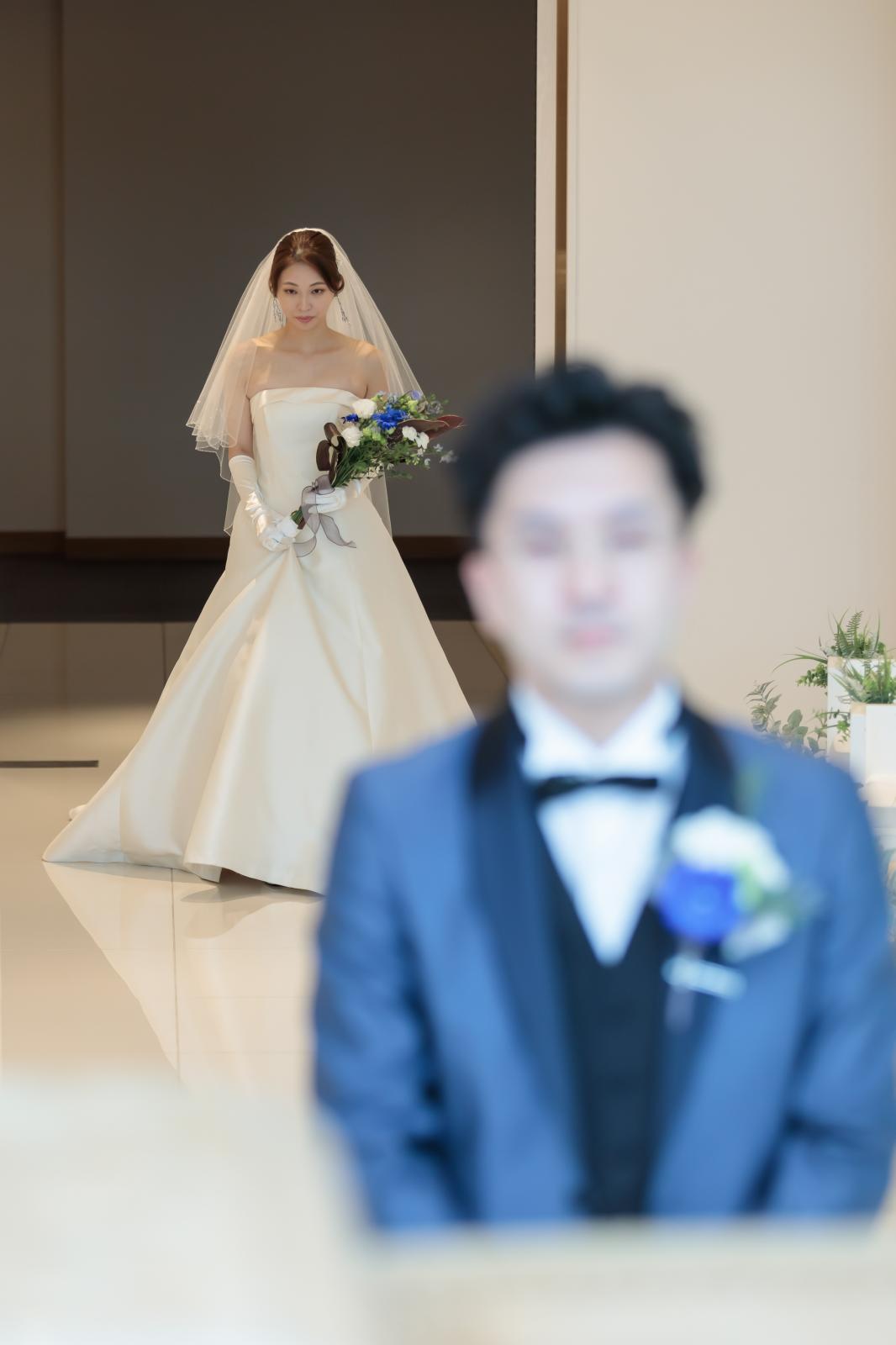 ファーストミートは当日のお2人しか感じることが出来ない一生色褪せ内想い出に。