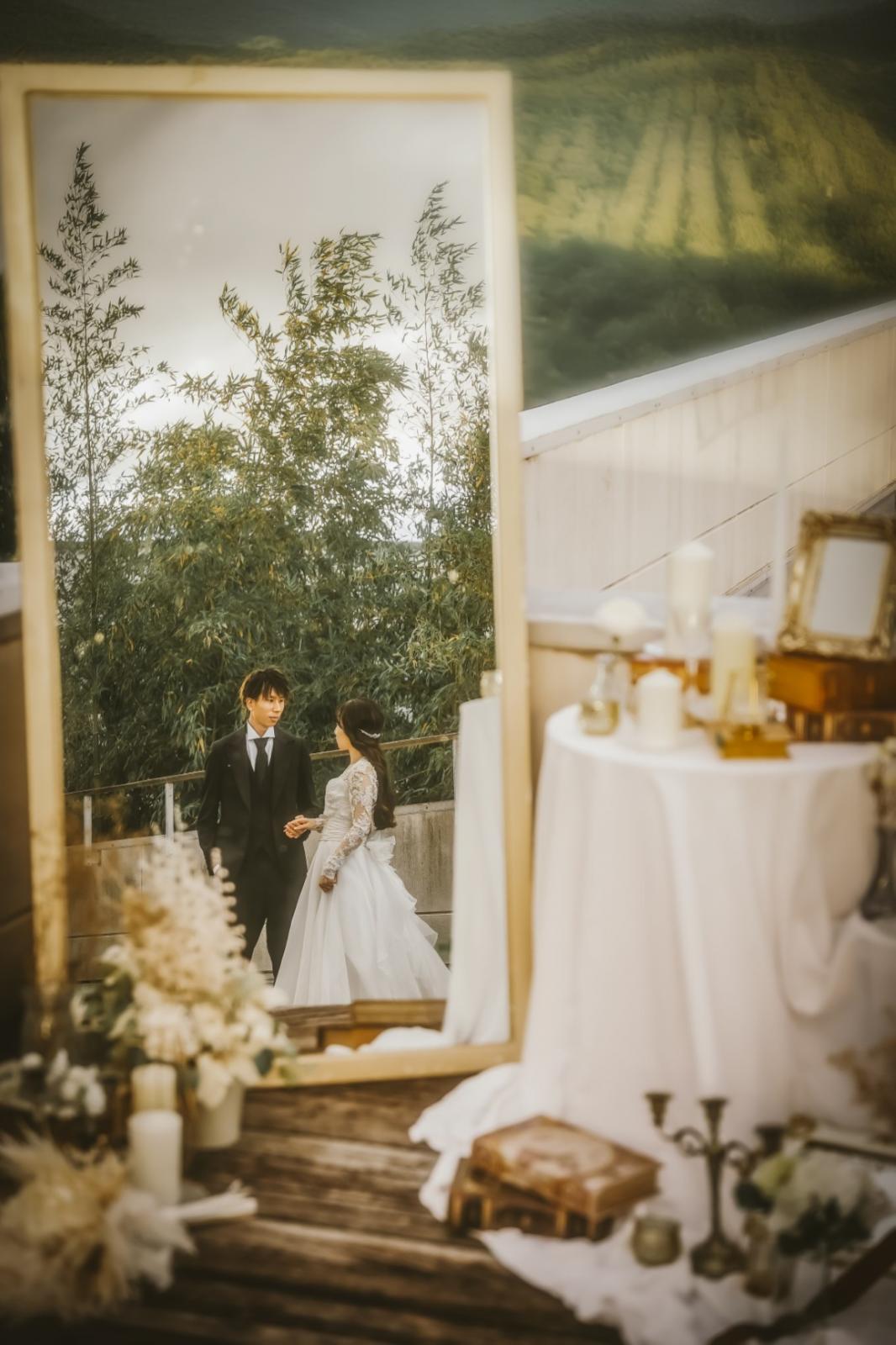 本格的ウェディングプロデュースは、空間やアイテムも全てがお2人を際立たせる特別な1日を創り上げる