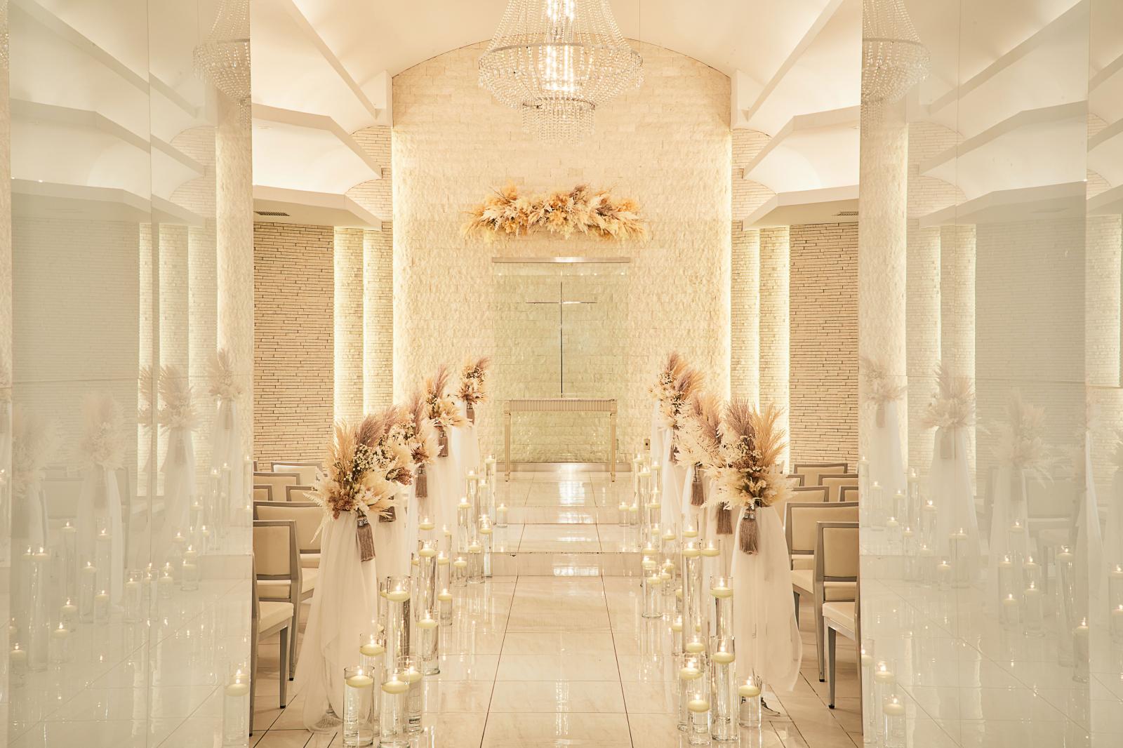 式場の中でも珍しい円形をした挙式会場『アグライア』