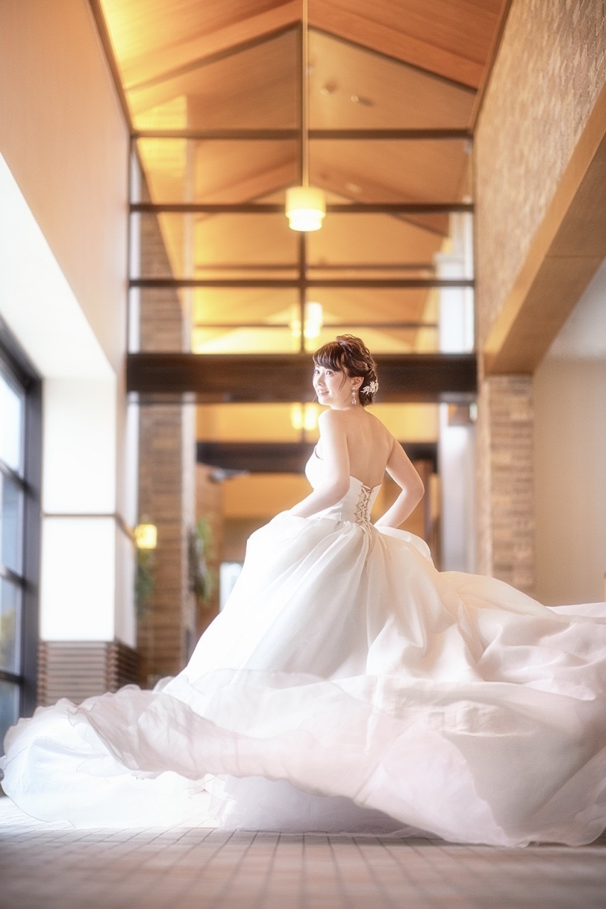 館内にある吹き抜けの廊下では、まるで海外の城の中を巡るような一枚を撮影することが可能