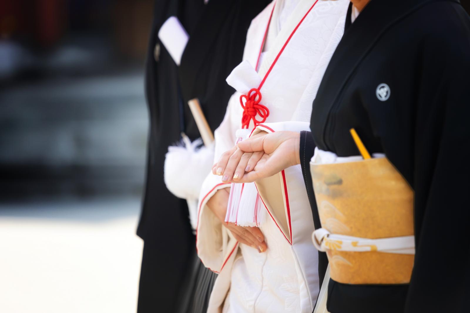 大好きなお父さんとお母さんと隣を歩くのは何年になるだろう。そしてこれからも。